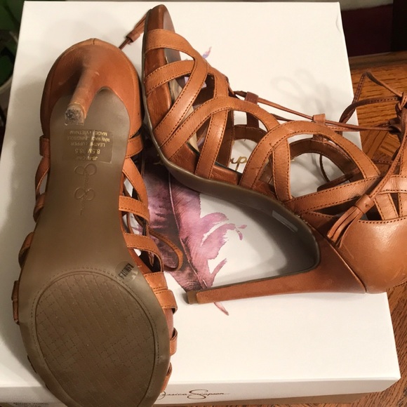 Jessica Simpson Heels w/ back zipper. - Picture 7 of 7